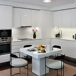 아파트 Avenida Loft- By Onartstays