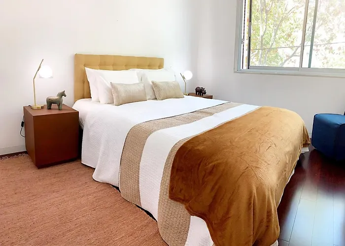 Avenida Loft- By Onartstays