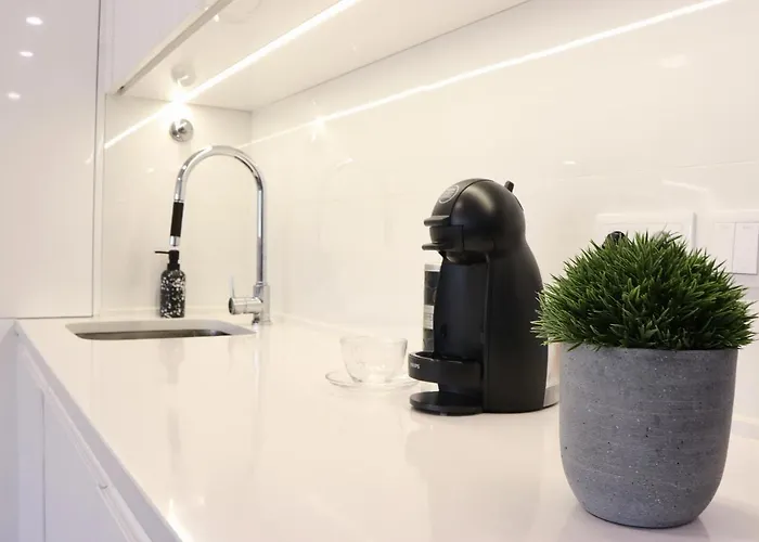 Avenida Loft- By Onartstays