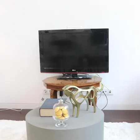 Apartman Avenida Loft- By Onartstays *